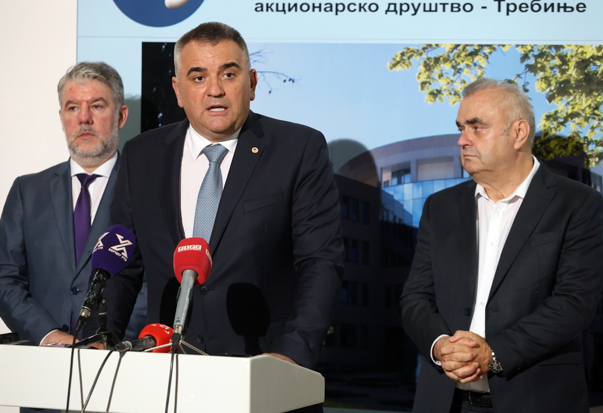 Минић пријатно изненађен боравком у Херцеговини: Настављамо улагање у југ Српске
