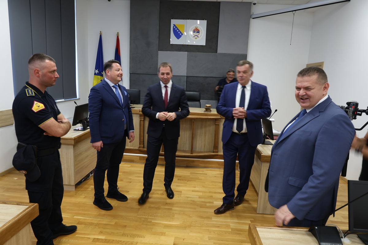 Селак: Правосудне институције морају бити достпуне грађанима који их финансирају