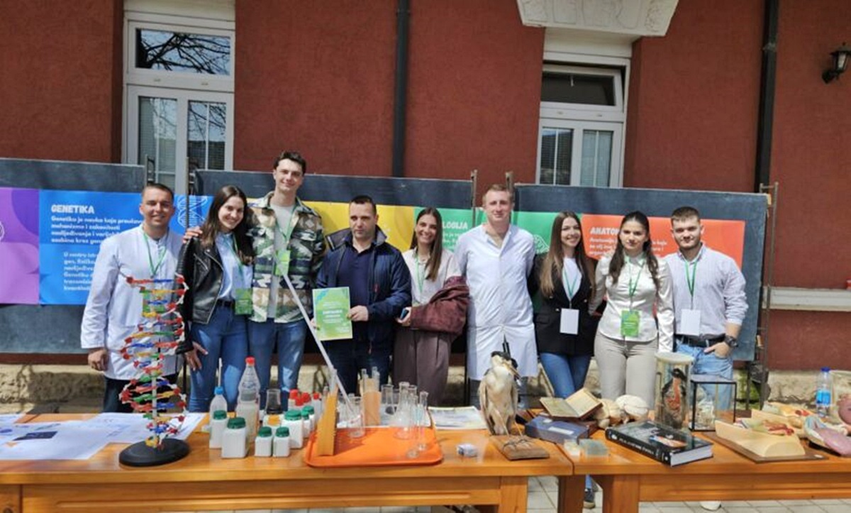 Од анатомије до неуробиологије: Занимљив дан медицине у Билећи