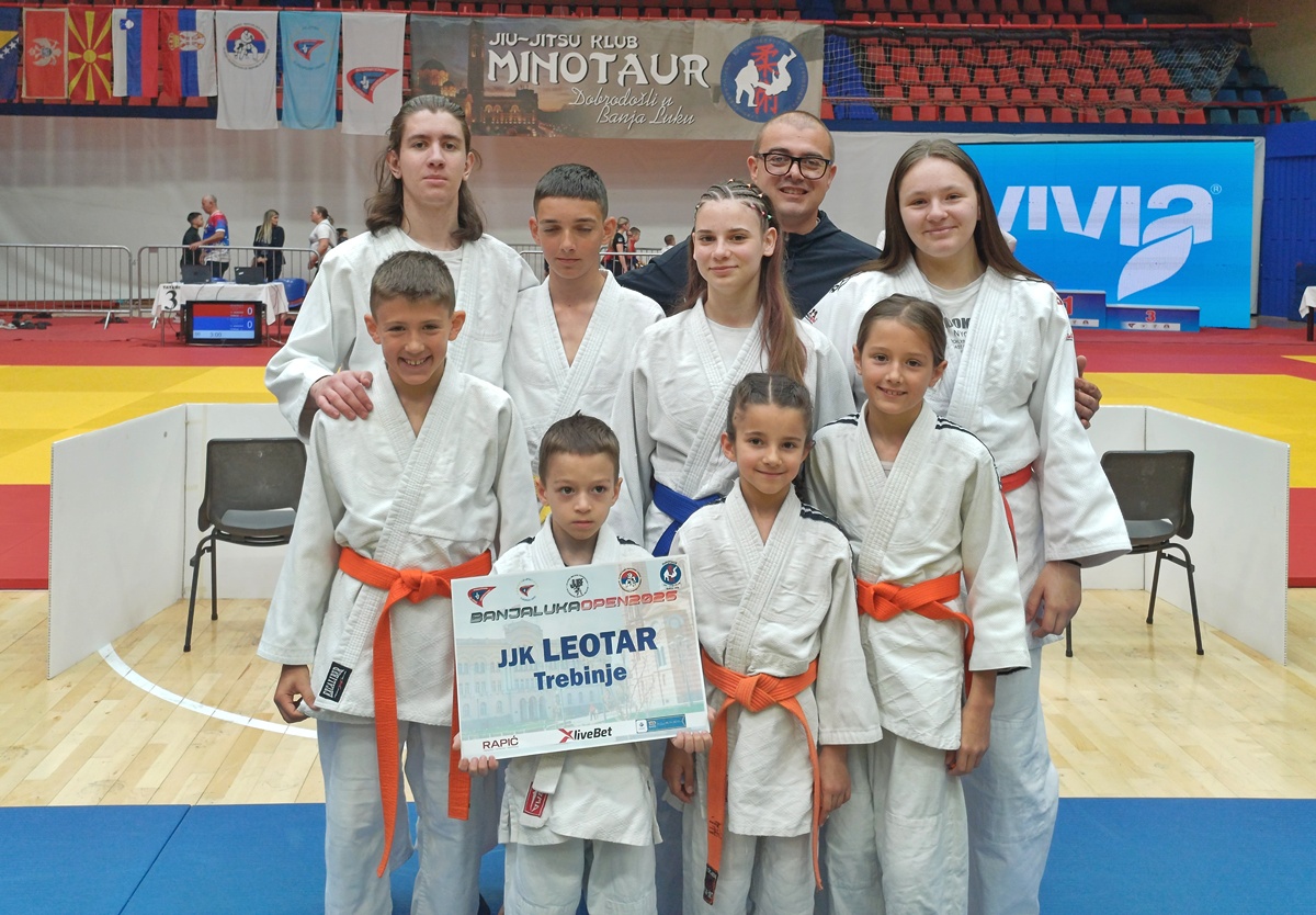 1000093509.jpg (373 KB)