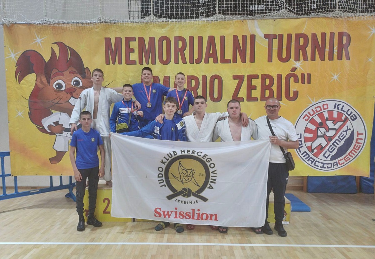 1000097664.jpg (351 KB)