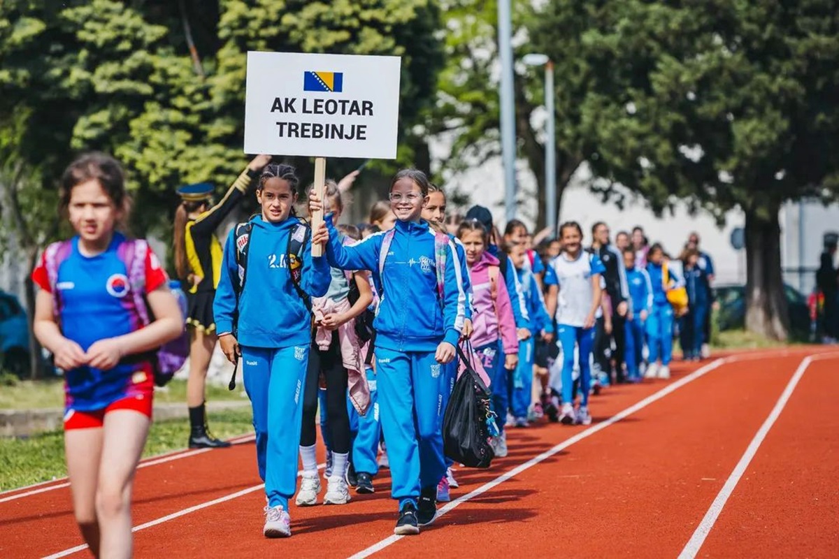 29065-1.jpg (304 KB)