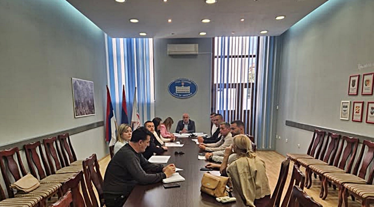 672095458_967343782305826_1348060188590806204_n.jpg (228 KB)