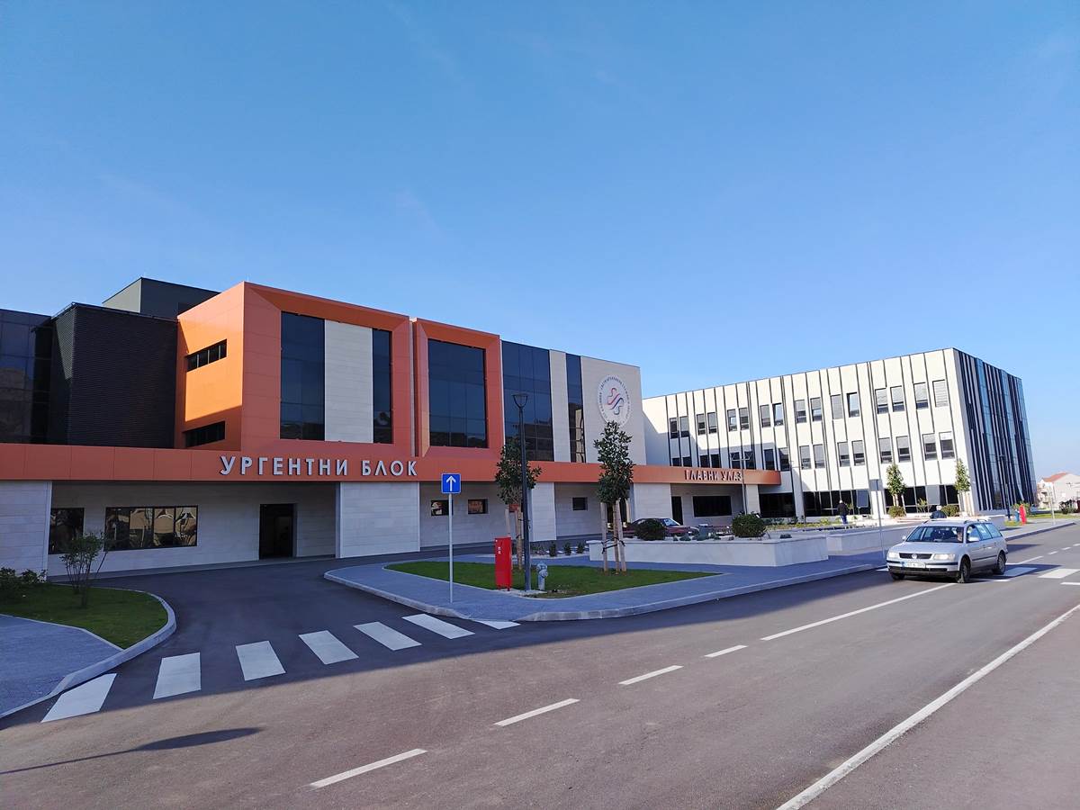 Требињка повријеђена у саобраћајној незгоди биће превезена на УКЦ Српске
