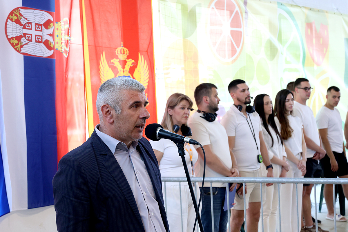 Plivanje 4.jpg (707 KB)