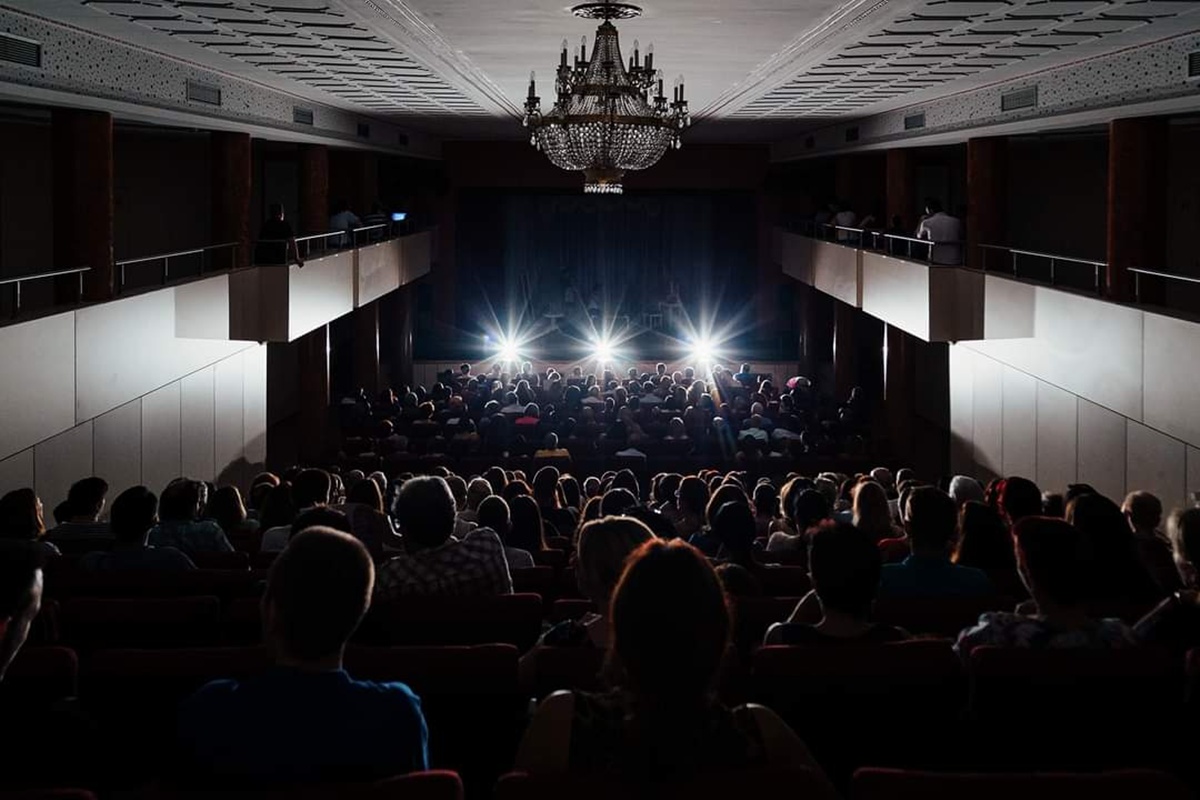 Pozoriste trebinje.jpg (211 KB)