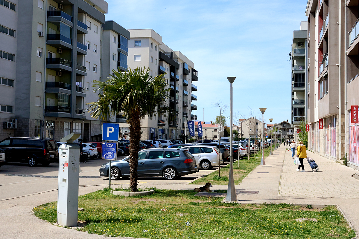 Сунчано јутро у Требињу, током дана до 25 степени