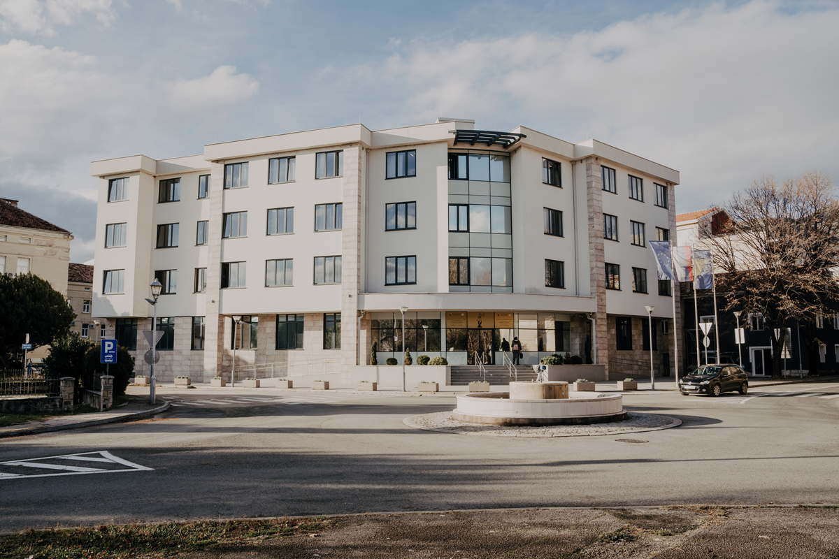 Предложен притвор за лице из Херцег Новог због наношења тешких тјелесних повреда