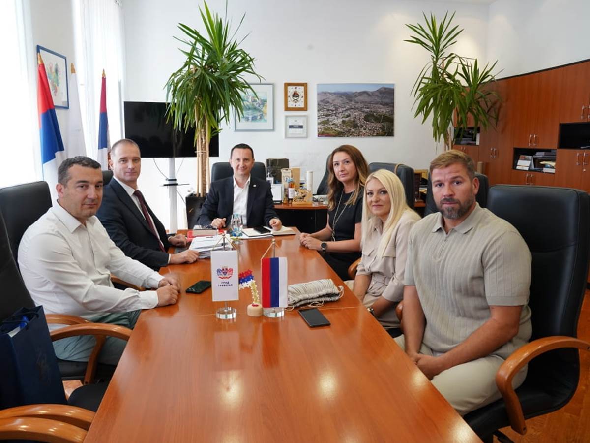 Делегације Пирота и Бабушнице у званичној посјети Требињу – са представницима Града разговарали о сарадњи и развојним пројектима