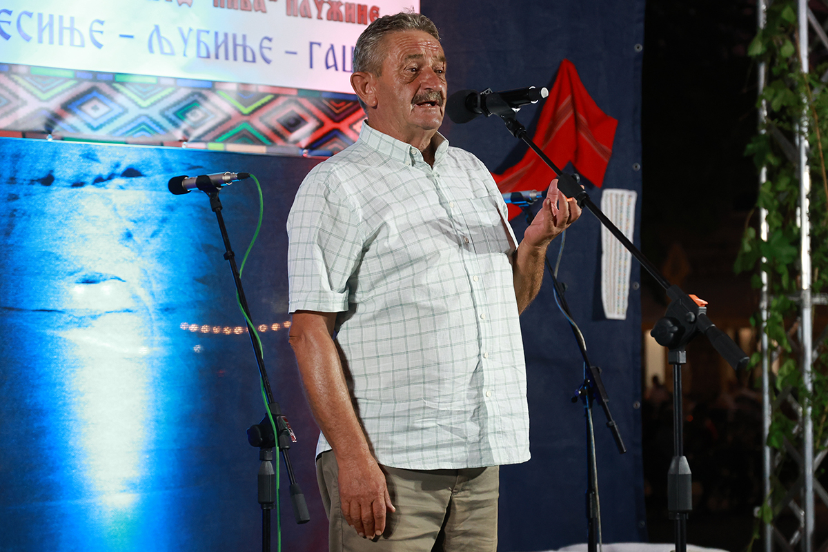 Hercegovacko sijelo 2.jpg (759 KB)