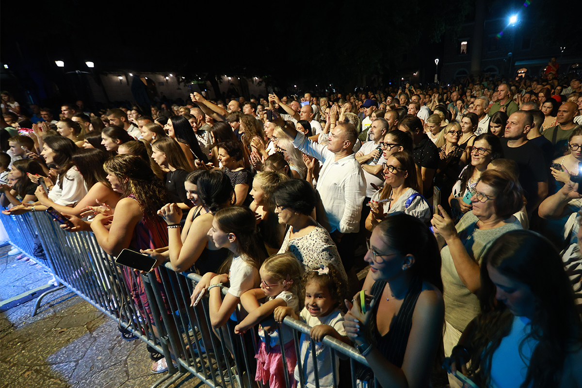 Koncert Radovic.jpg (936 KB)