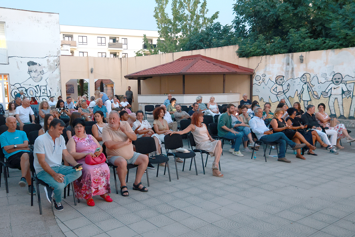 Zatvaranje film festivala.jpg (997 KB)