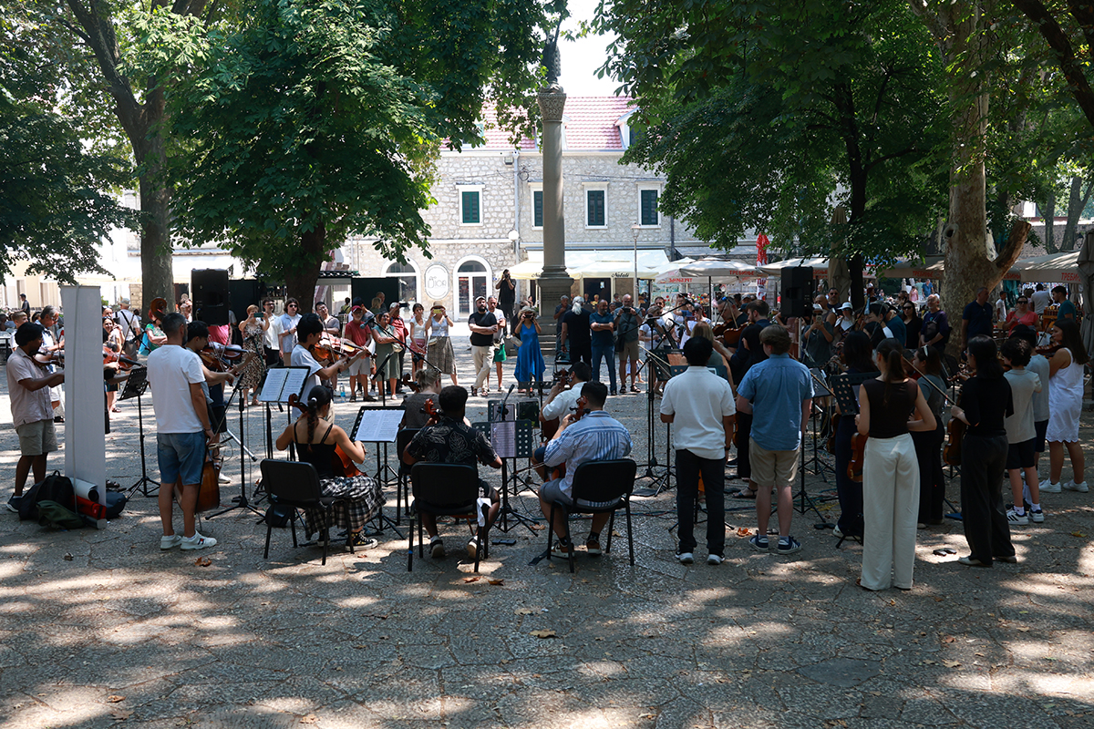 mUSIC I MORE PODNEVNI KONCERT 1.jpg (1.21 MB)