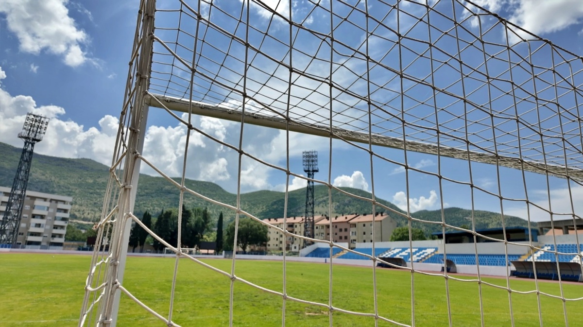 FUDBAL 1.jpg (319 KB)
