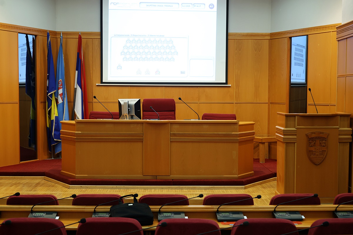 Skupstina 1.jpg (272 KB)