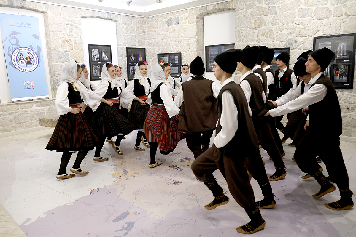 Muzej folklor 6jpg.jpg (776 KB)