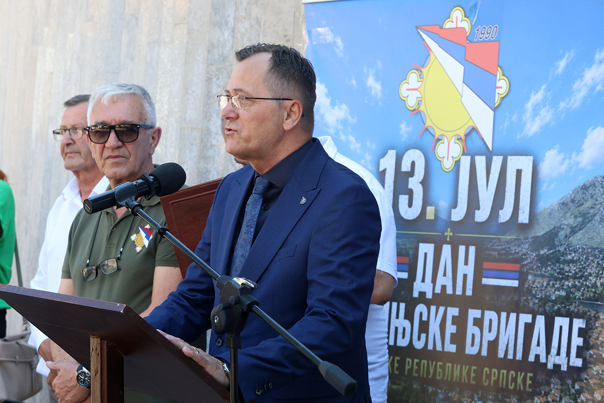 TB brigada Gagic.jpg (759 KB)