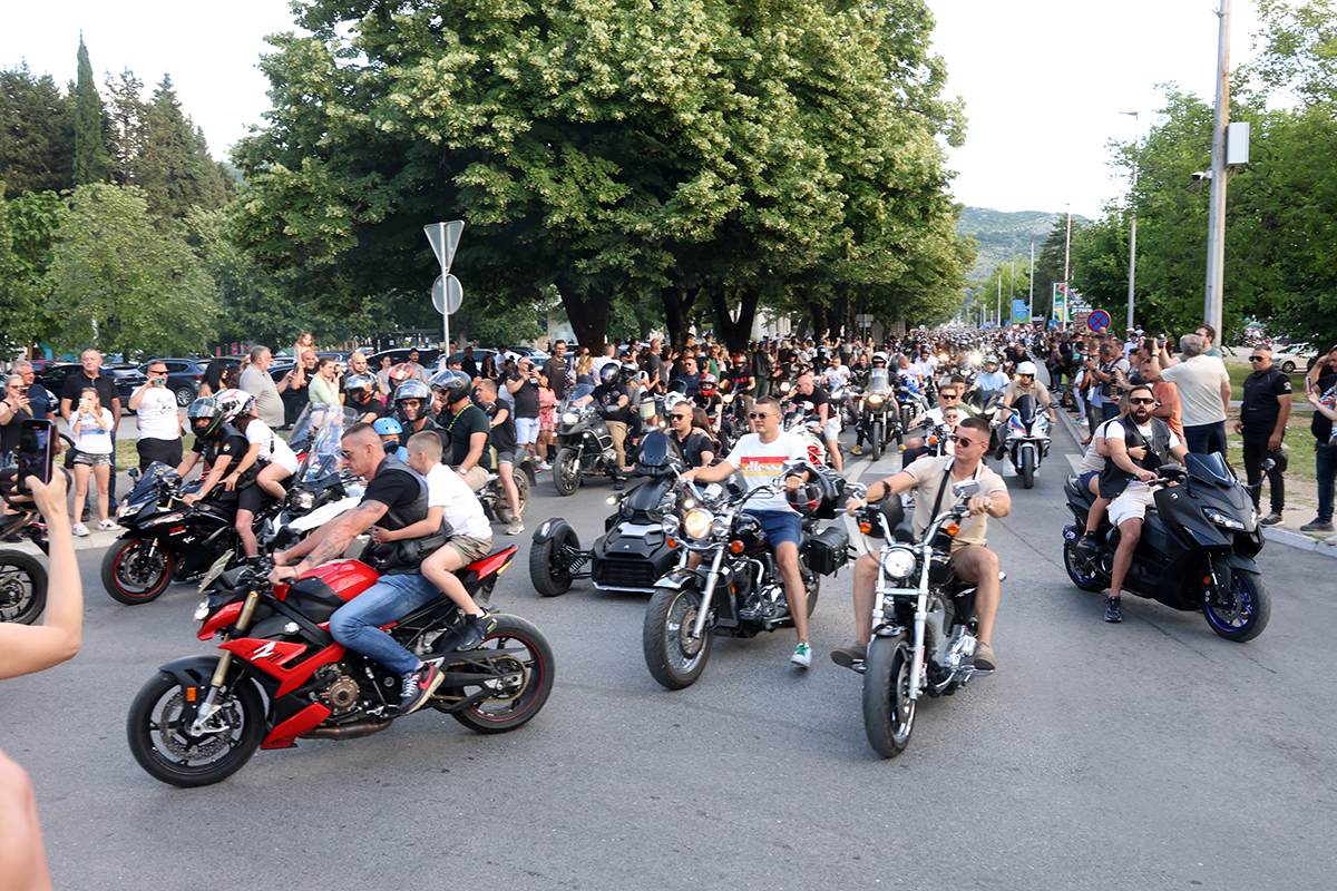 Moto 6.jpg (1.12 MB)
