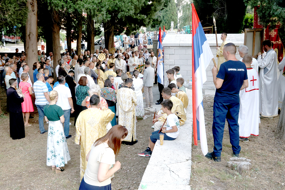 Vidovdanska litija  19.jpg (1.21 MB)