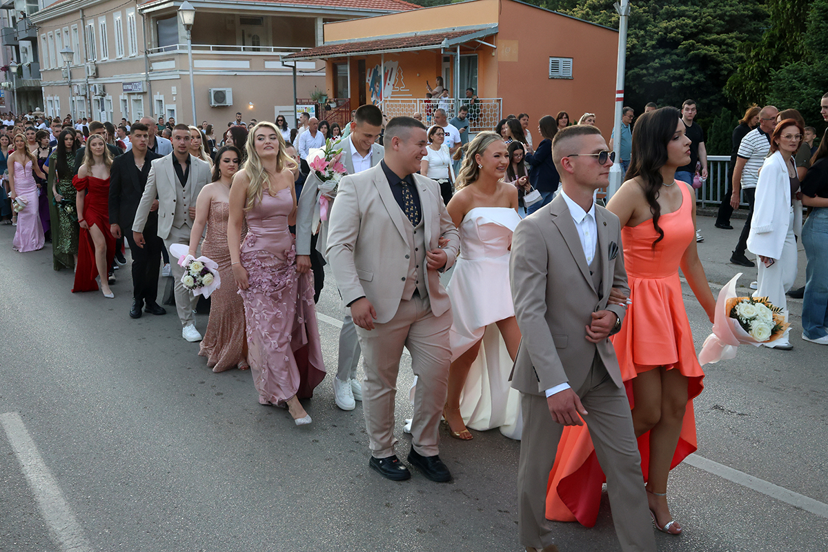 CSS 14 jpg.jpg (1005 KB)