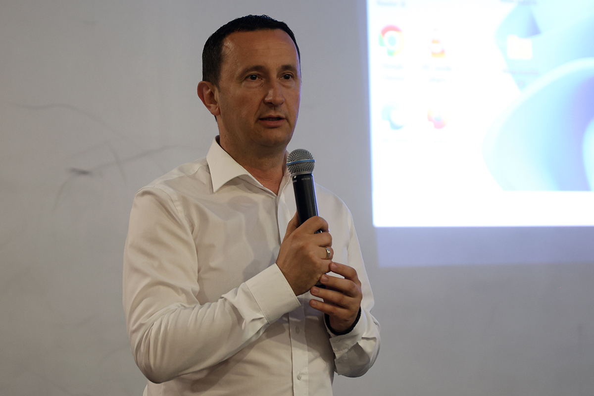 Mirko Curic.jpg (432 KB)