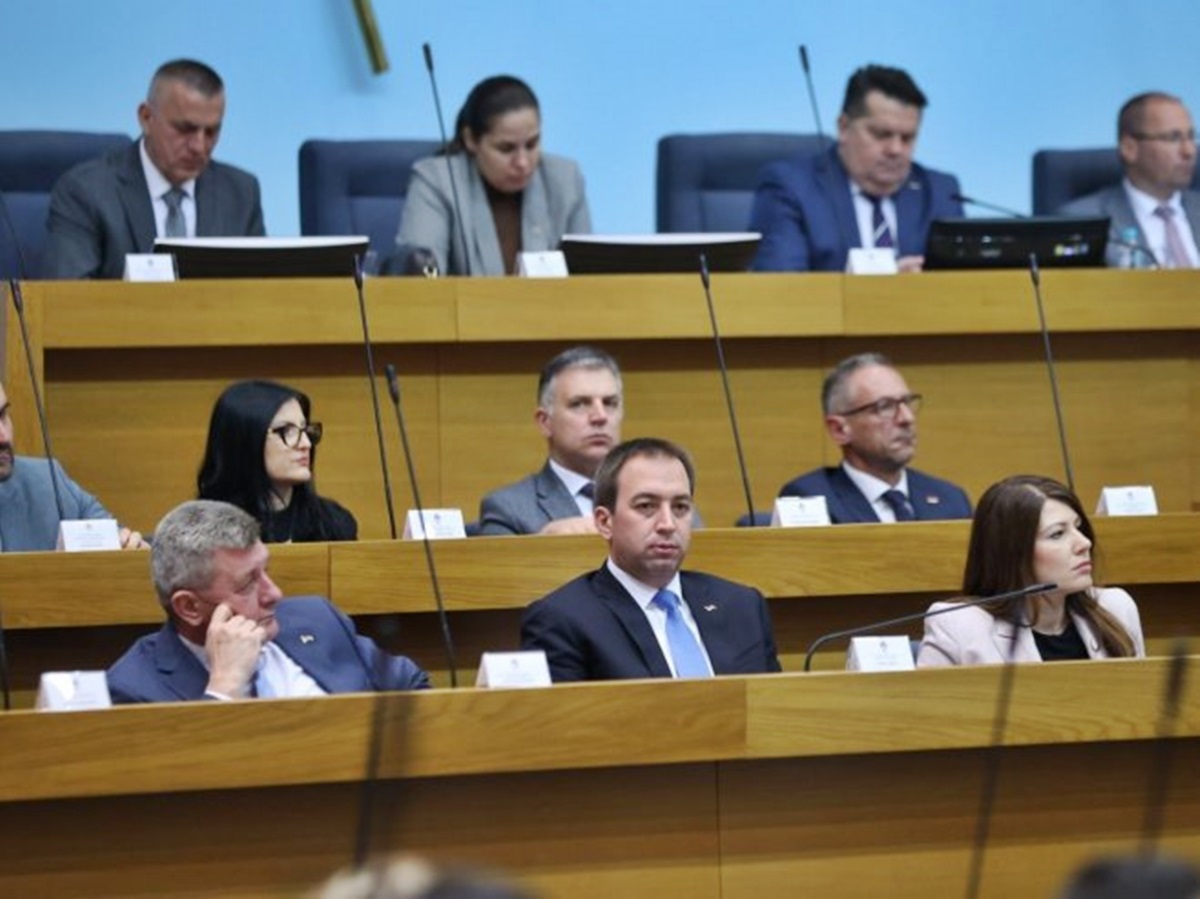 Народна скупштина усвојила измјене Кривичног законика – казна затвора до једне године може се замијенити новчаном казном