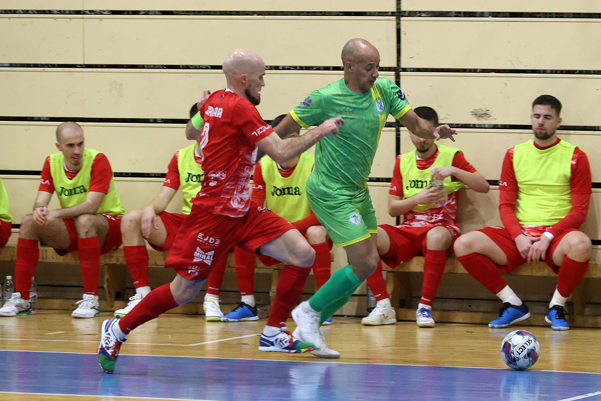 Akademac Bubamara 2.jpg (824 KB)