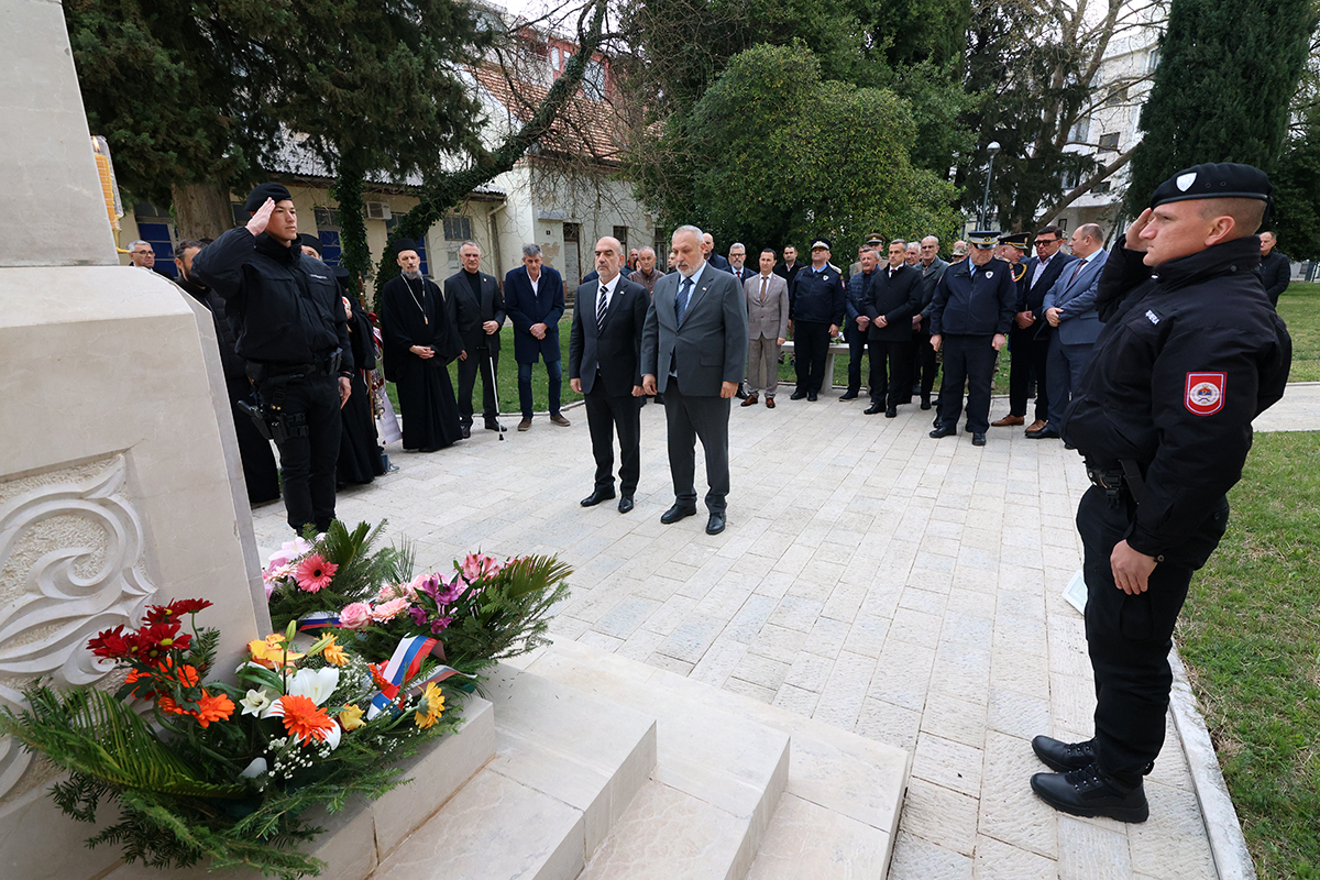 Dan Policije 19.jpg (1002 KB)