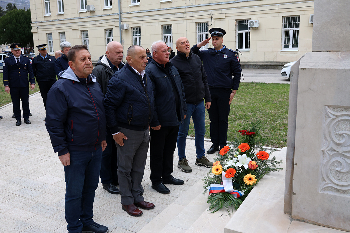 Dan policije penzioneri 1.jpg (849 KB)