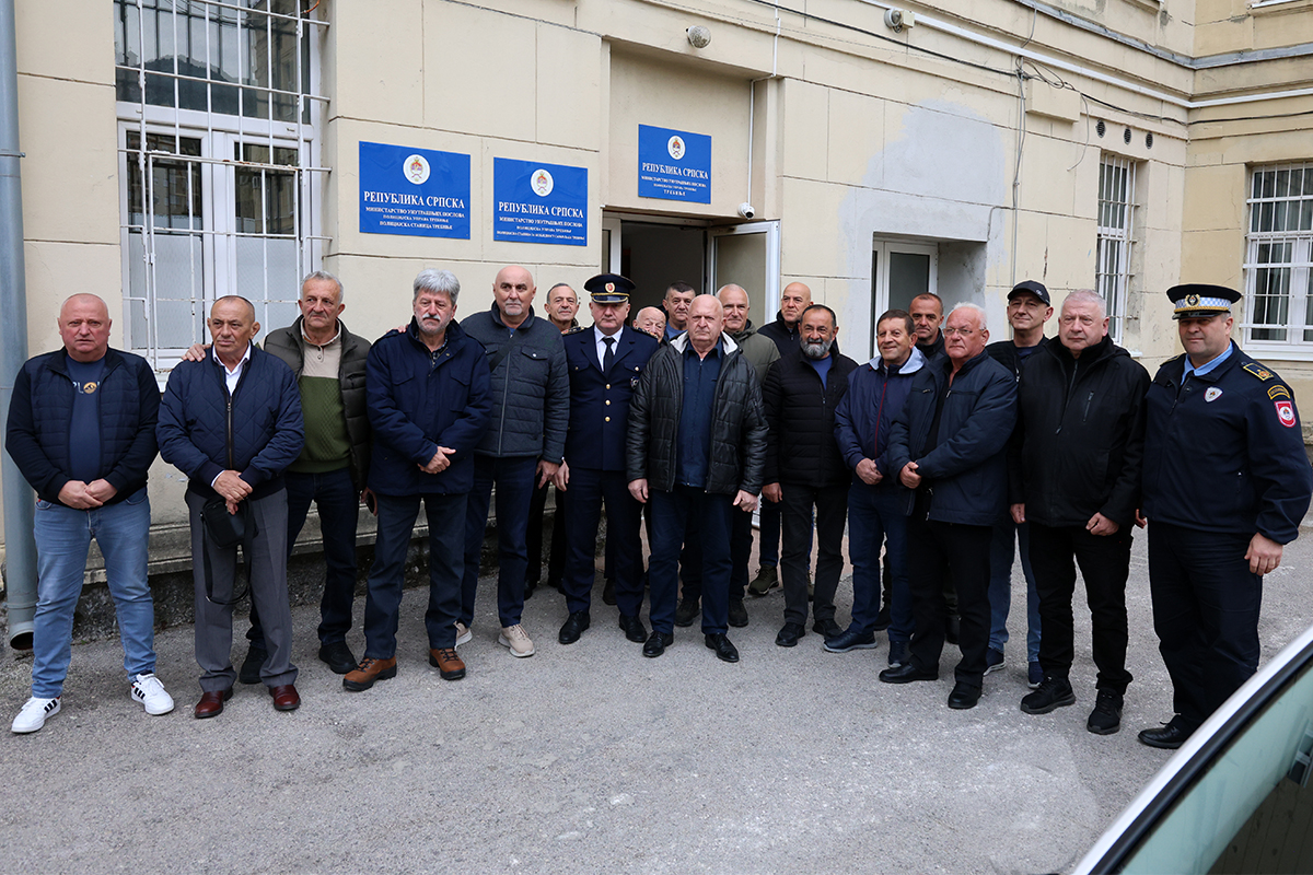 Dan policije penzioneri.jpg (879 KB)