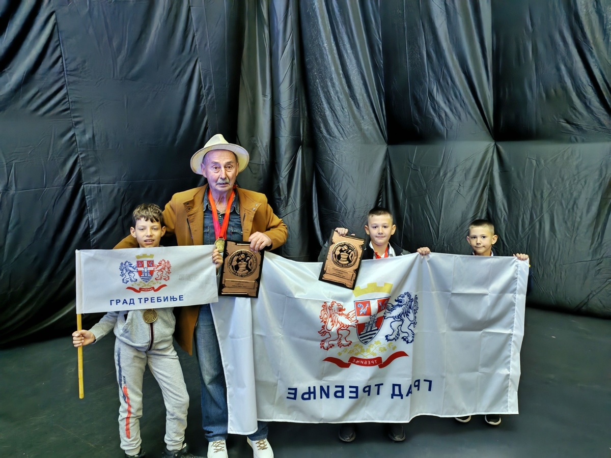 IMG_2865.jpeg (344 KB)