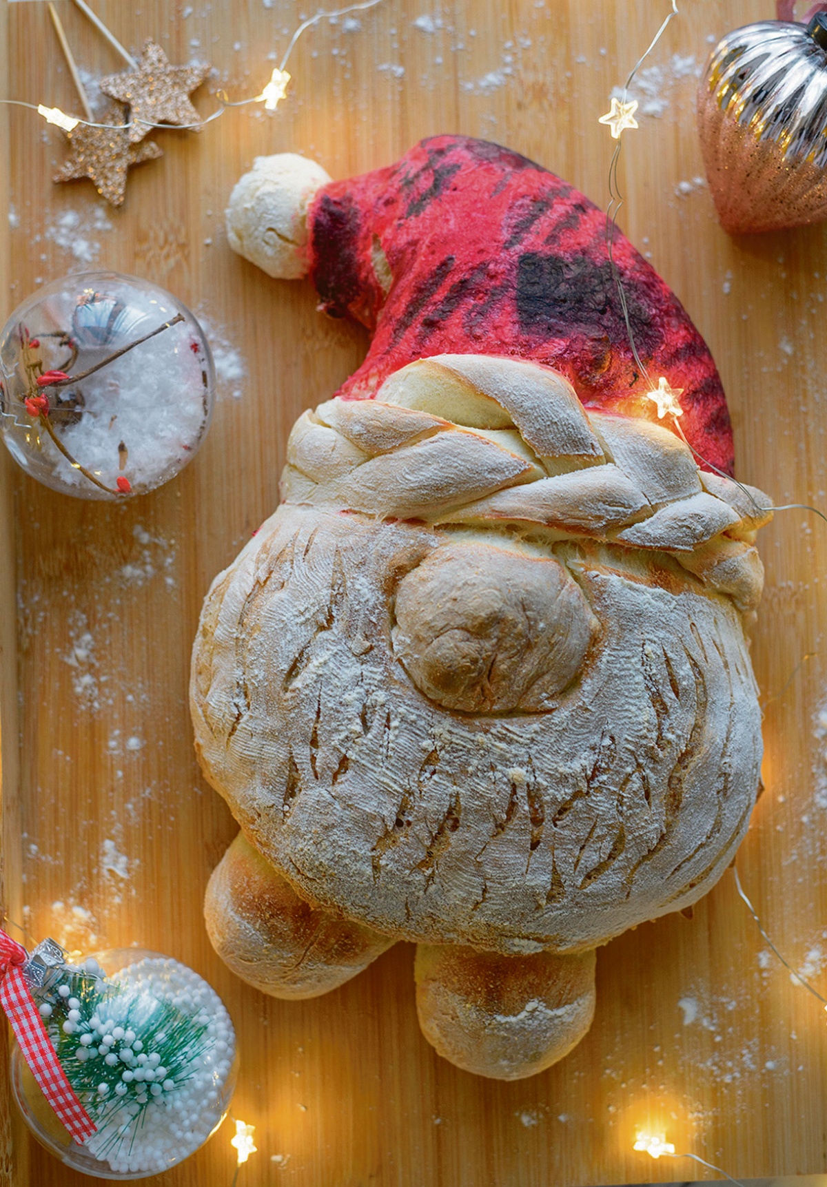 Novogodisnji hljeb u obliku gnoma.jpg (805 KB)