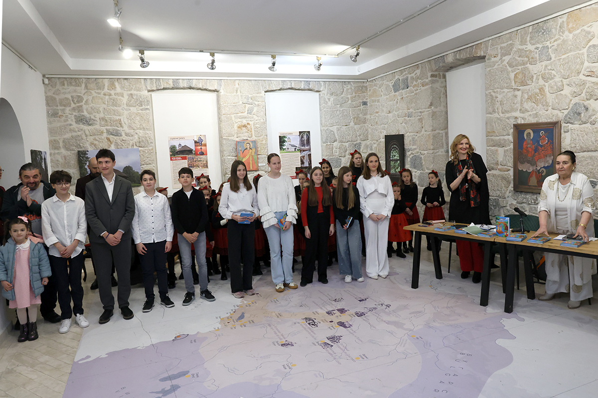 Pavlovic 12.jpg (766 KB)