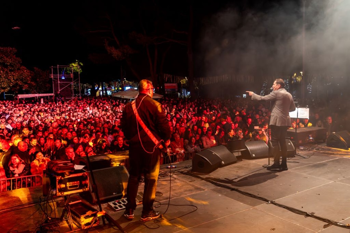 Pejovic-mimoza.jpg (291 KB)