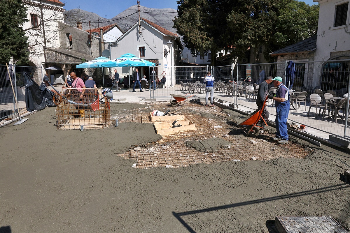 Stari grad cesma 4.jpg (574 KB)