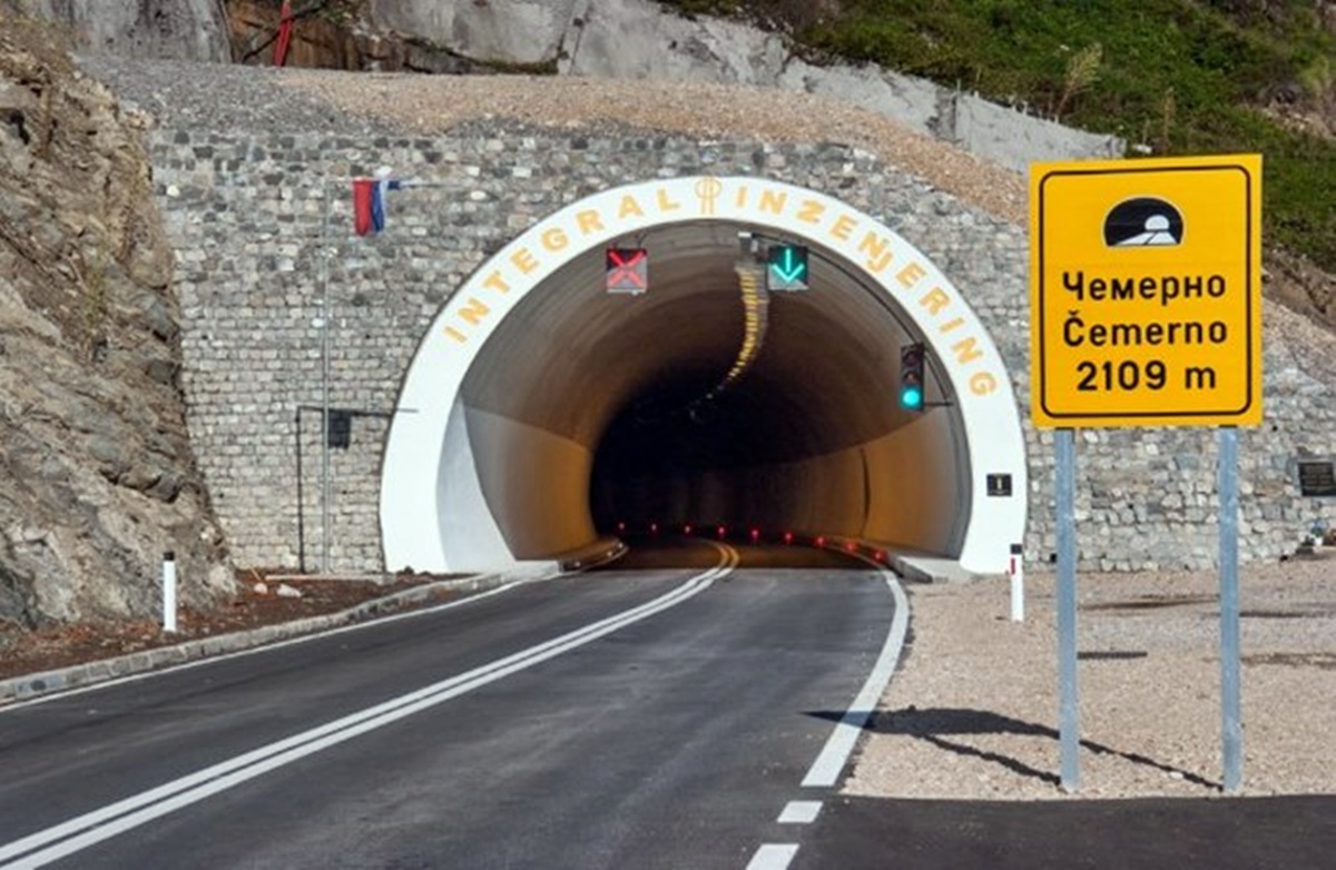 Сви путеви у Херцеговини проходни, на Чемерну очишћени од снијега