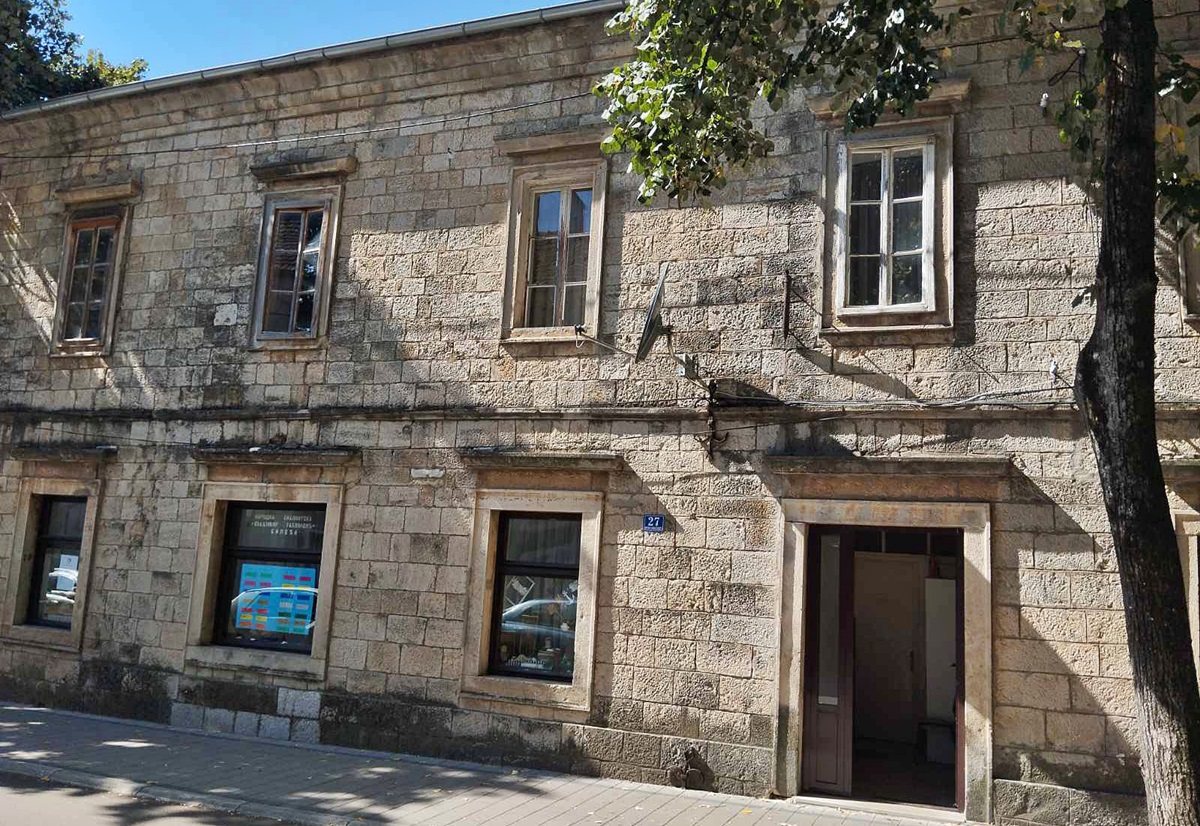 biblioteka bileca.jpg (496 KB)