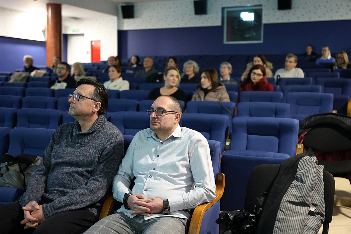 Santic 1.jpg (725 KB)