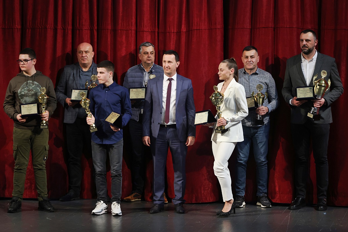 Sport 11.jpg (283 KB)