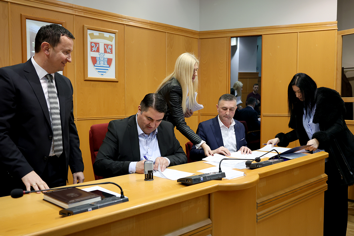 Zaposlavanje 3.jpg (722 KB)