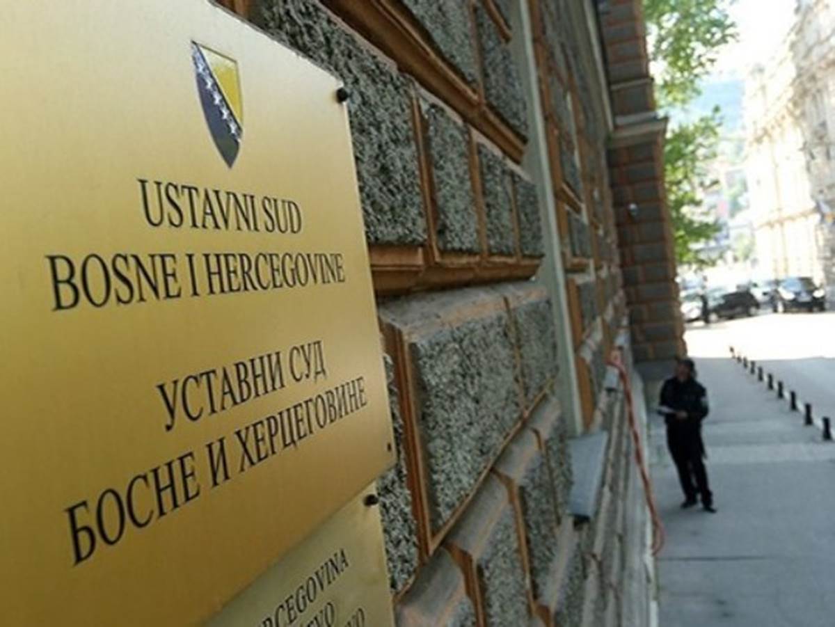 Крњи Уставни суд БиХ: Претходни сазив Владе Српске 