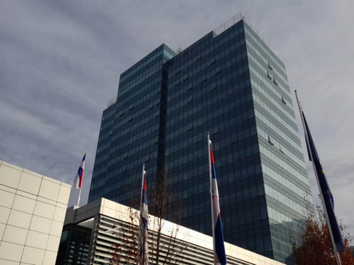 Ministarstvo prosvjete: Preduzete mjere za rješenje problema grijanja u tri srednje škole u Trebinju