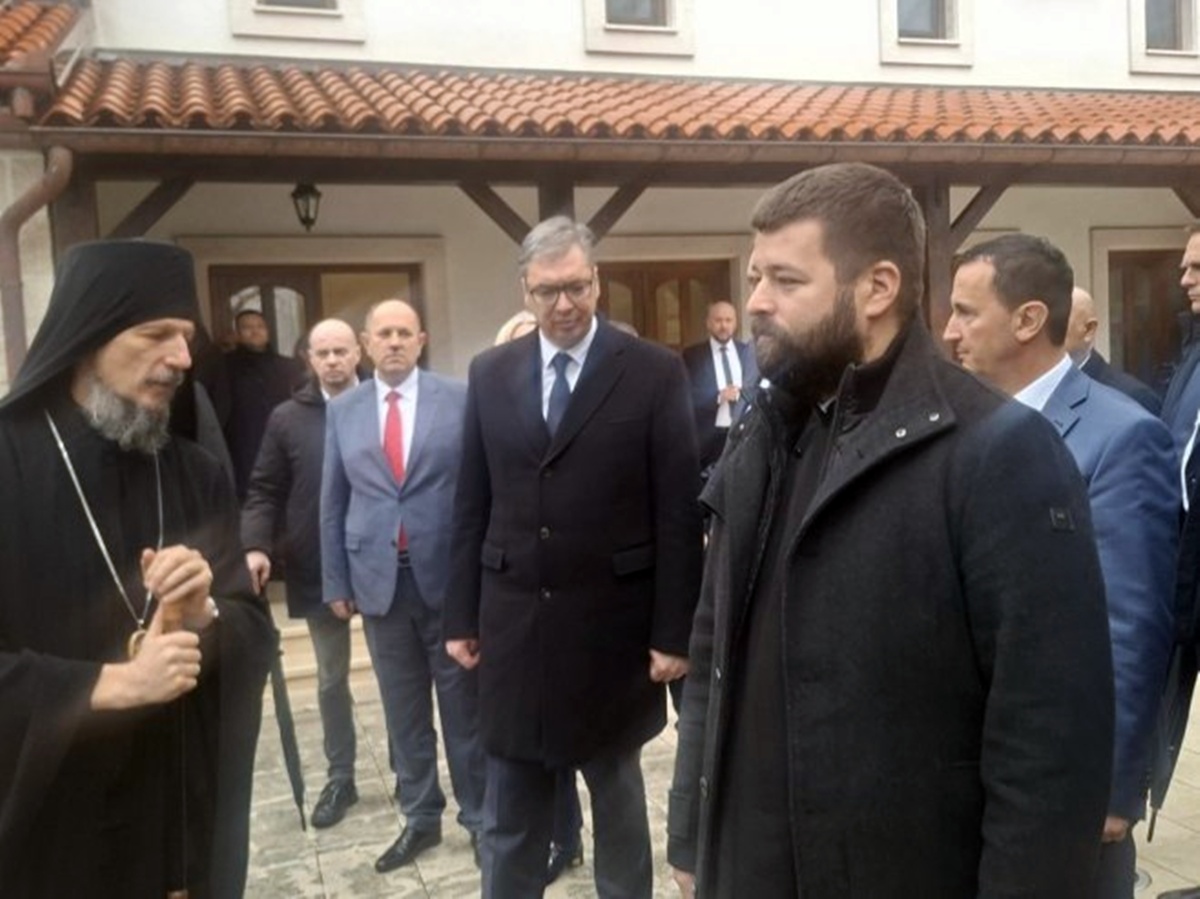 Dodik i Vučić obišli Duhovni centar u Mrkonjićima; Dočekao ih mitropolit Dimitrije (FOTO)