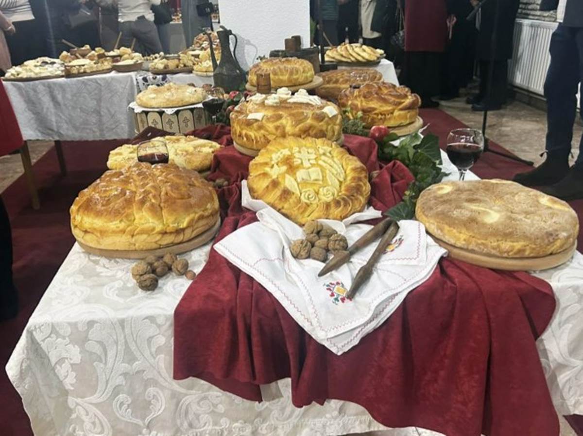 Фестивал божићног колача 