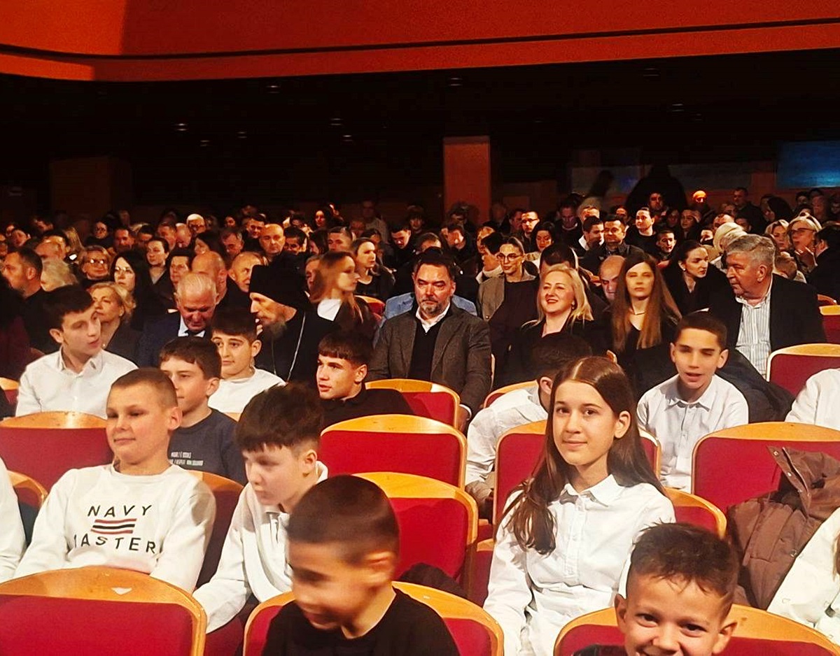 614395162_1451826526947994_6390170495582937525_n.jpg (328 KB)