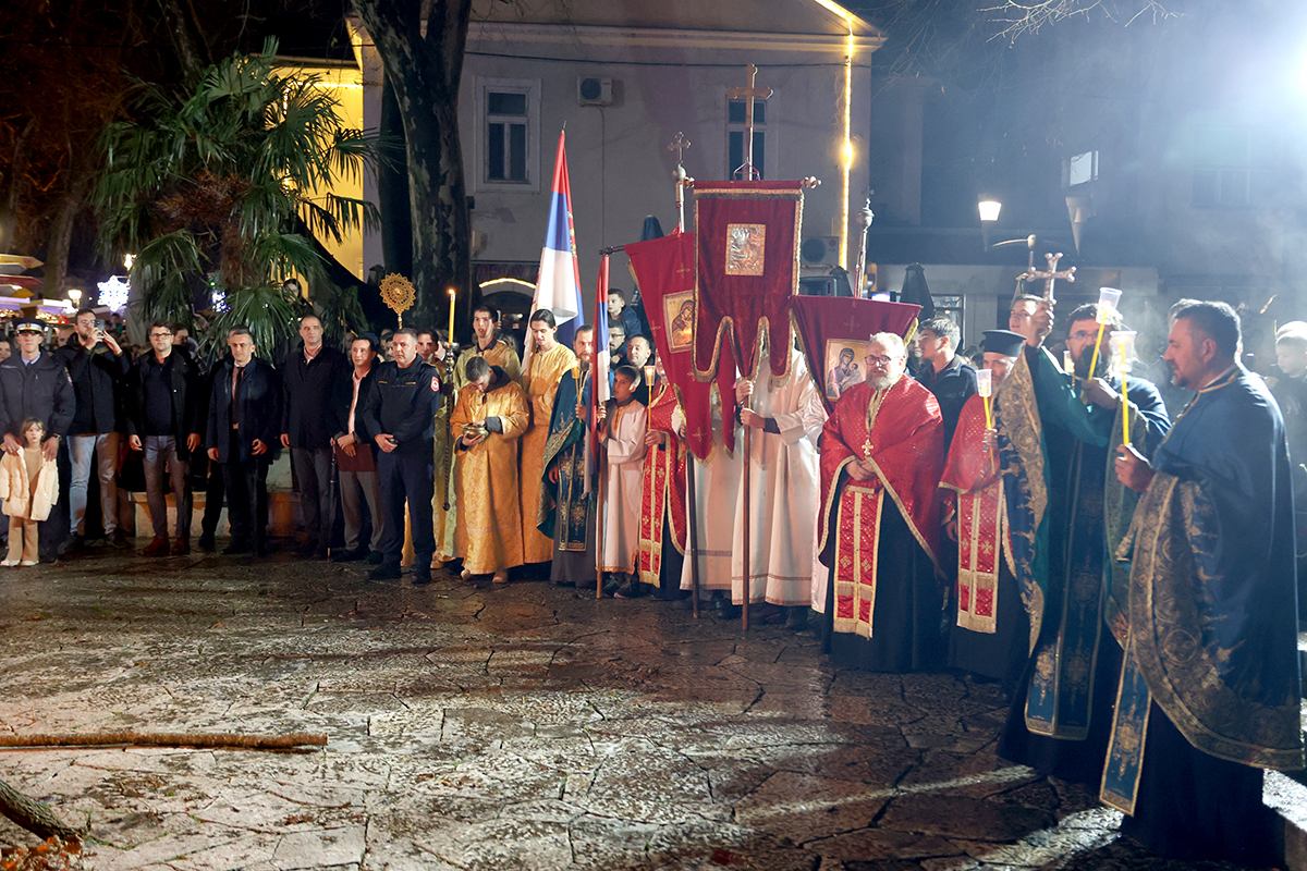 Badnjak.jpg (1.03 MB)