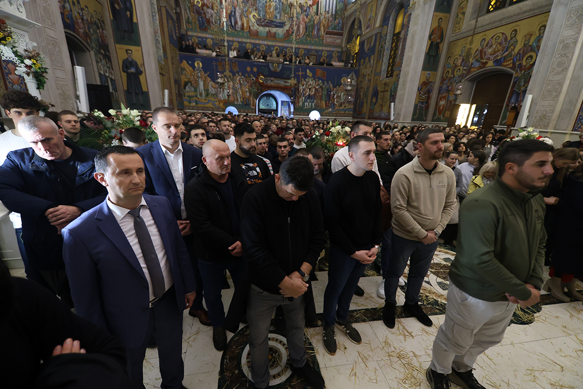 Bozic ponocka 4.jpg (820 KB)