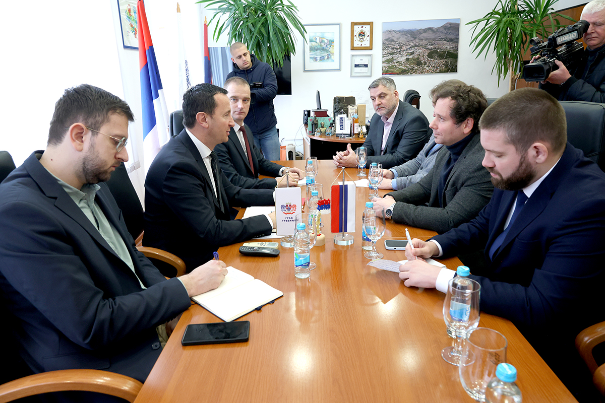 Sastanak rusi Curic 1.jpg (841 KB)