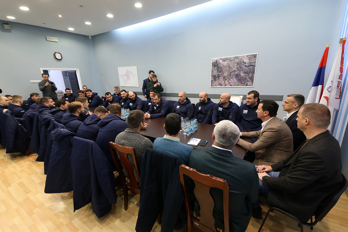 Vaterpolo prijem.jpg (668 KB)