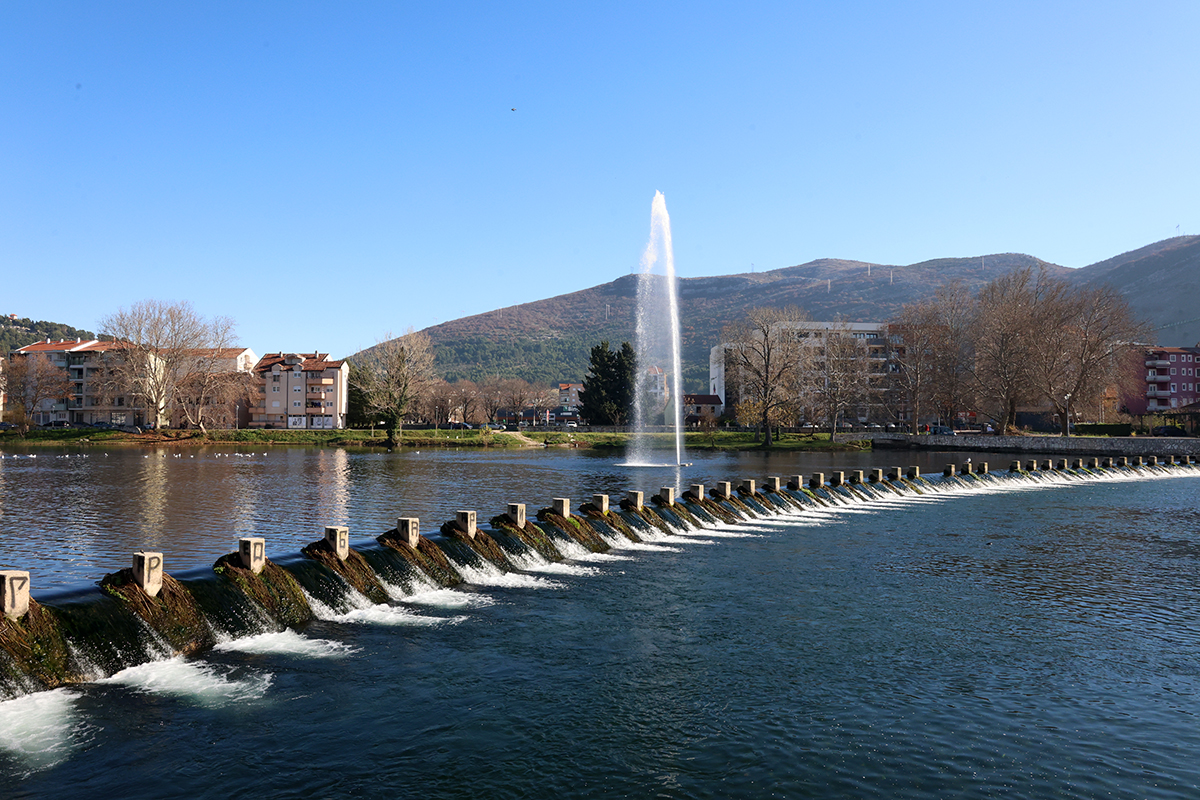 Vrijeme 333.jpg (917 KB)